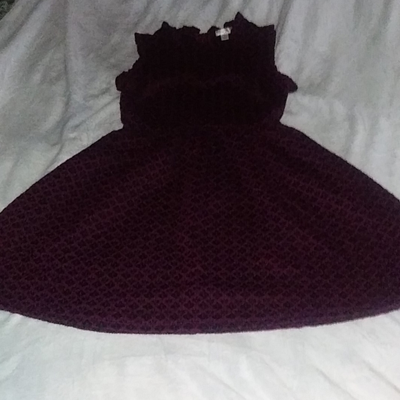 Dress - Picture 3 of 5